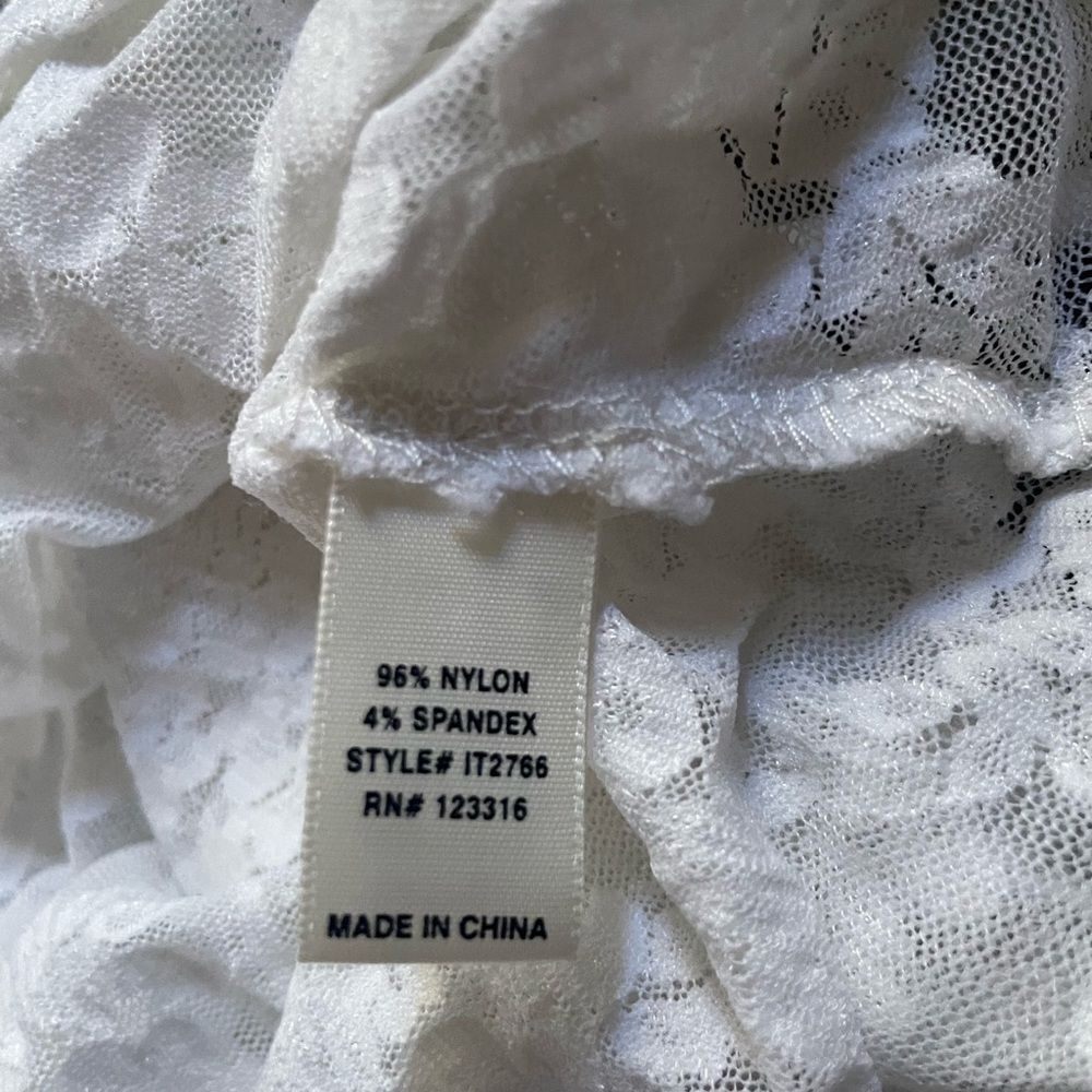 Iris Basic white floral lace tank top size medium sleeveless cami camisole comfy - Picture 8 of 10